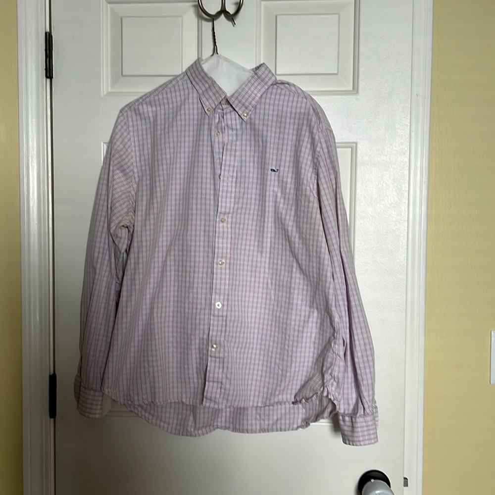 Vineyard Vine’s mens dress shirt